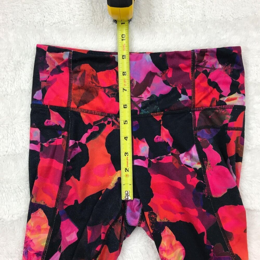 Athleta Mystique Chaturanga Capri Leggings Small Mesh Red Cropped - Picture 7 of 7